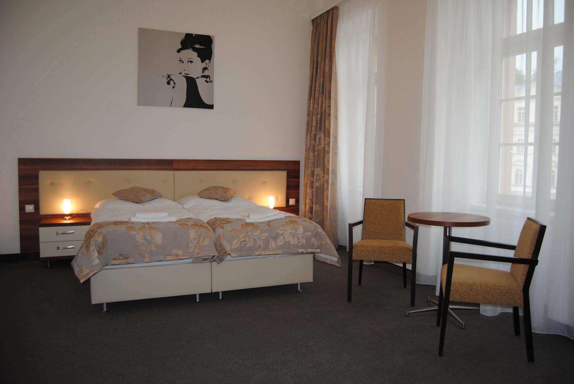 קרלובי וארי Hotel Malta מראה חיצוני תמונה